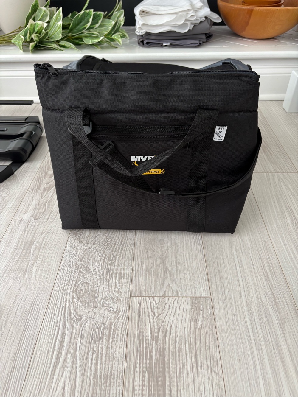 ICE Tote Bag to keep food cold